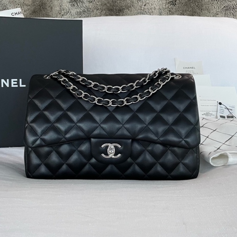 ❌SOLD❌Chanel Lambskin Jumbo Classic Quilted Double Flap Bag Black, Excellent con